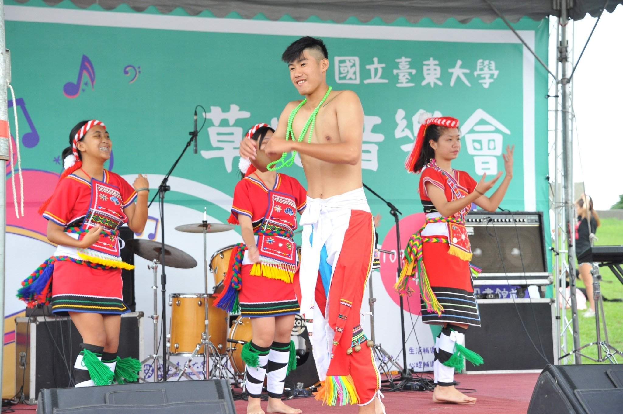 草地音樂會(原住民舞蹈表演)